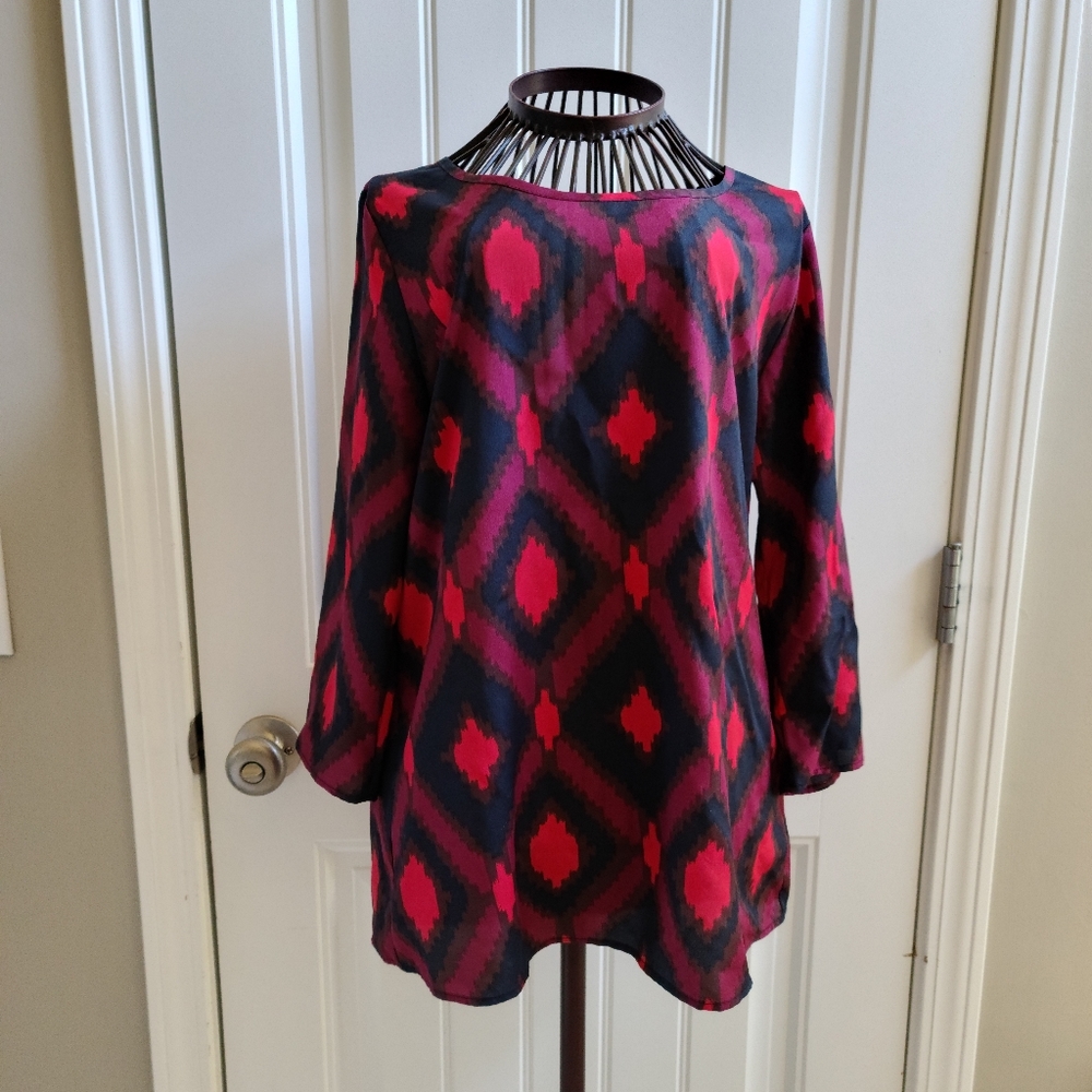Bold Print Blouse with Keyhole Back